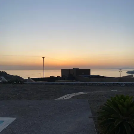 Golden Horizon Villa