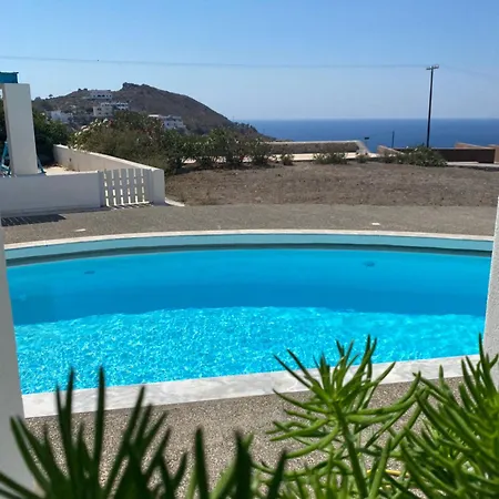 Golden Horizon Villa *