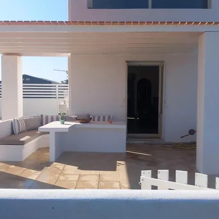 Golden Horizon Villa *